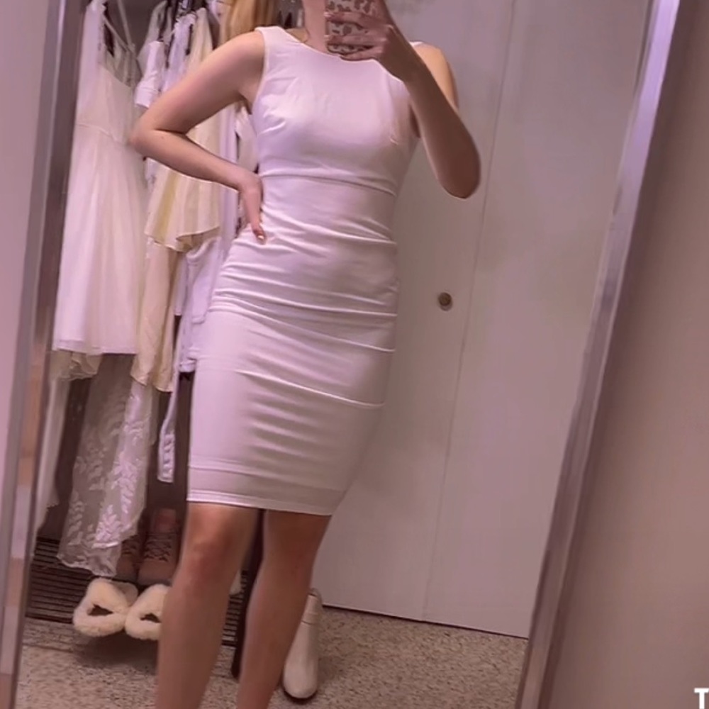 Lulus dress - Picture 2 of 3